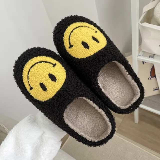 Fluffy Fur Slippers Winter Smile Face Pattern Mens.